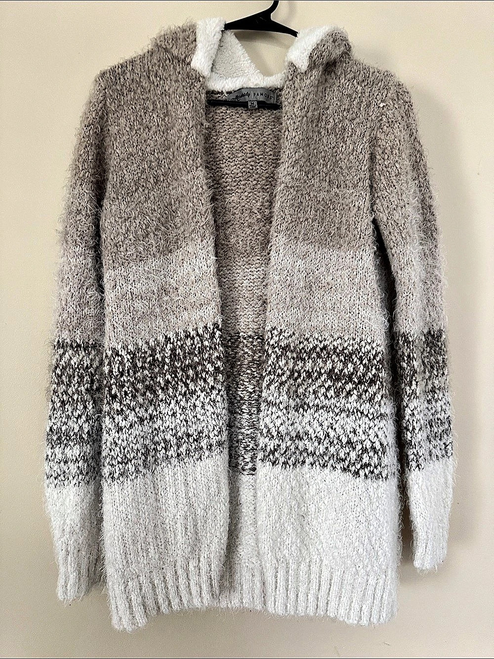 F21 Fuzzy Color Block Cardigan in Gray & White Size Medium Like